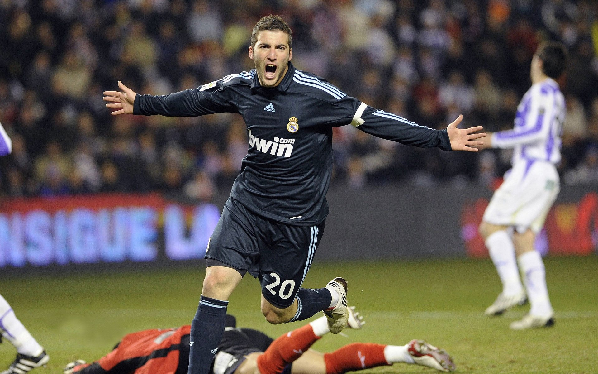 史上最具话题的运动事件，你不能错过的那些瞬间，关于运动的典型事例